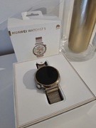 Smartwatch Huawei Watch GT 5w wersji 41 mm Elegant w kolorze złotym.