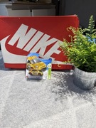 Hot wheels hako fiat 500 e