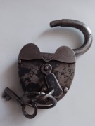 Kłódka stara sygnowana godłem spółki Gwarant, super stan