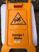 Tablica ostrzegawcza "Uwaga! Ślisko"