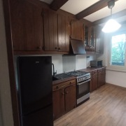 Dębowe meble kuchenne do odświeżenia