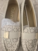NOWE W KART. Calvin Klein mokasyny damskie rozmiar 41 jasnobeżowe w pudełku