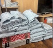 Duże Zwroty konsumenckie zwrot z platformy V odzież używana markowa ciuchy