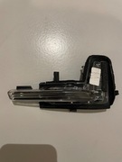 Volvo XC90 II kierunkowskaz lusterka prawy 