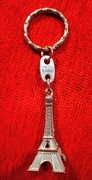 Paris. Francja. Wieża Eiffla. Brelok, breloczek