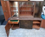 Sprzedam elegancki, przestronny kredens z witryną w stylu vintage