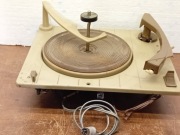 Gramofon automat z szafy grającej