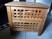 Stara kolonialna szafka nocna