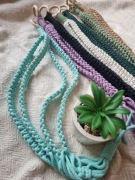 Kwietniknwiszący makrama że sznurków