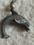 Naszyjnik z delfinem z masy plastycznej, piękny nietuzinkowy