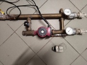 Grupa pompowa Grundfoss UPS 32 z mieszaczem mosiężnym