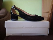 Czółenka skórzane czarne Calzado rozm. 39  obcas 4,5 cm