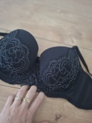 Biustonosz hunkemoller 80D