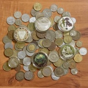 Zestaw ponad 100 Starych Monet Niue Kanadyjski Liść Klonowy Wąż Krokodyl