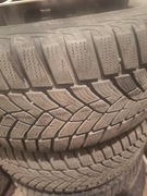 Zimowe używane opony z felgami i kołpakami do Citroen C4 Picasso rocznik .