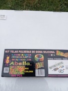 Zestaw do tworzenia bransoletek z gumek silikonowych (loom bands) 