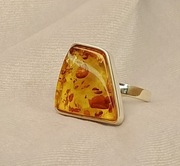 Pierścionek Srebro i Bursztyn