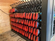 Sprzęt narciarski i snowboardowy -hurtowo używany