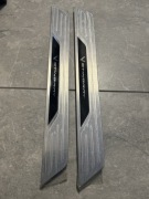 Chevrolet Corvette C8 Oryginał GM 84860636 - Listwa progowa Stingray