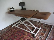 Łóżko do masażu półautomatyczne.