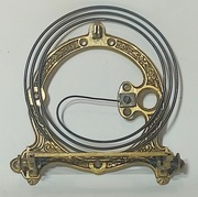 145  MOCOWANIE MECHANIZMU ZEGARA, SANKI, SZUFLADA, GONG, tzw. SZUBIENICA