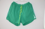spodenki do biegania r. L zielone nike running
