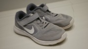 Buty Nike Revolution r. 34 Dziecięce Szare