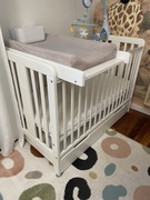 Łóżeczko niemowlęce Woddies z materacem, szufladą i przewijakiem