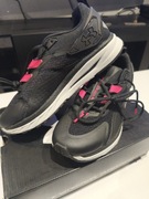 Buty damskie sportowe sneakersy Under Armour HOVR Flux 38,5 NOWE 