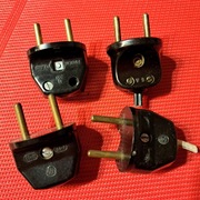 Wtyczka wtyczki bakelit z PRL 4 sztuki