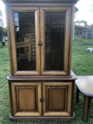 Komoda ,witryna ,stół