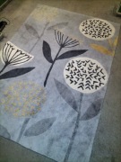 Dywan 160 cm x 200 cm, bardzo mało używany, stan bardzo dobry 