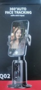Inteligentny statyw do telefonu z funkcją śledzenia twarzy Q02