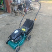 Kosiarka spalinowa z napędem