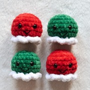 Mała świąteczna ośmiorniczka pluszak szydełko 