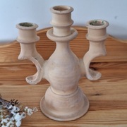 Świecznik zrobiony z gliny