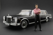 Elvis Presley Figurka 1:18  AUTOart Mercedes 600