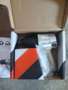 Sprzedam YATO KLUCZ UDAROWY Pneumatyczny 550 Nm YT-09511