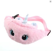 Pluszowa nerka jednorożec dla dzieci – różowa saszetka na prezent