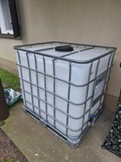 Mauzer- pojemnik na deszczówkę 1000 l w idealnym stanie. Pokrowiec gratis.