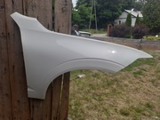 Volvo xc 60 ll blotnik prawy przedni kolor 614