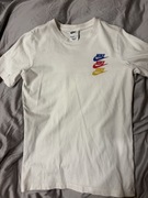 T-shirty NIKE dla nastolatków 