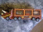 Samochód ciężarowy TIR Dinozaur 