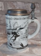 Stary Niemiecki kufel Porcelanowy  Pokrywa Cynowa - Unikat / mot.Sportowe