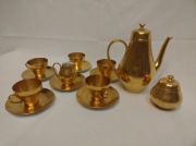 Złocony serwis do mokki Jacobs