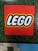 LEGO 21273 Minercraft Atak Balonowego Ghasta na wioskę.