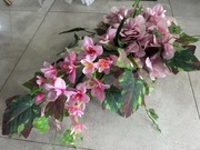 Kompozycja nagrobna  w różu