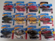 Hot wheels Ferrari 12 sztuk