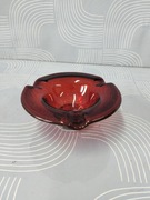 Rubinowa popielniczka szkło barwione vintage 