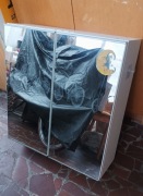 Szafka łazienkowa Ikea z lustrem